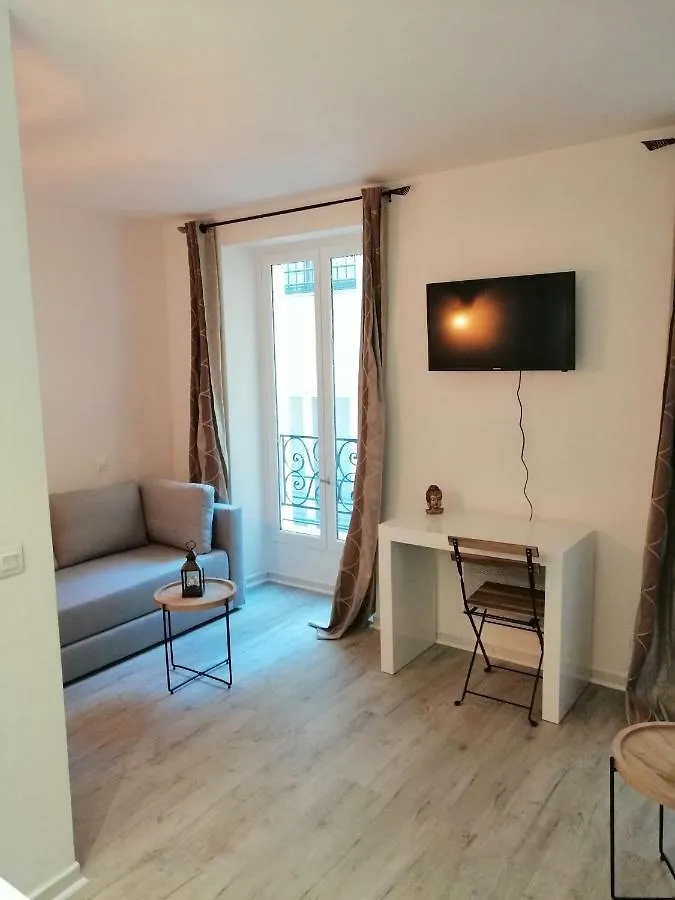 Carre Dor, Zone Pietonne, Studio Renove Au Calme Apartment Nice